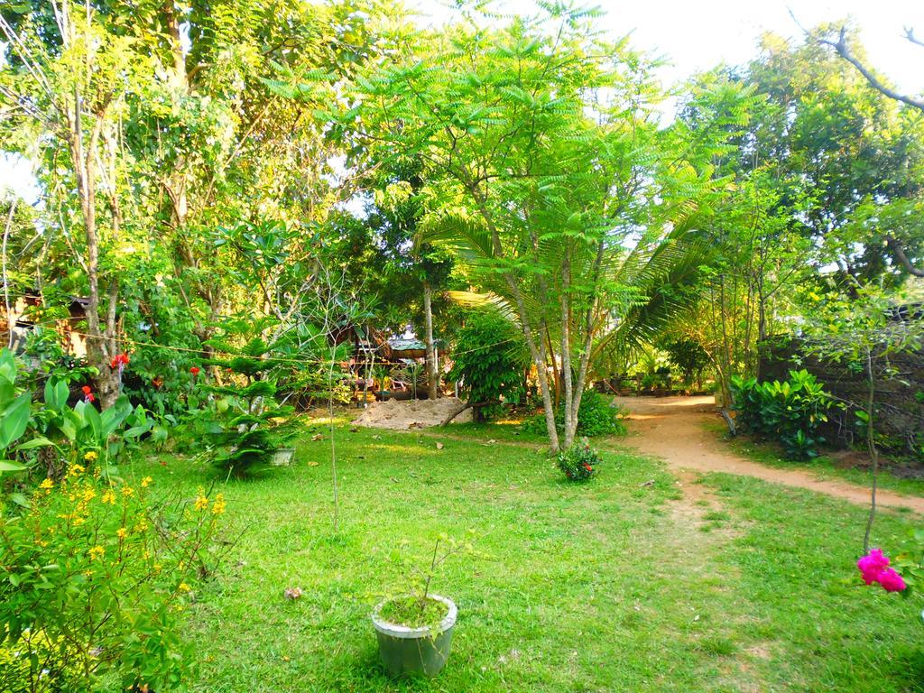 The Nilmini Lodge Sigiriya Exterior photo